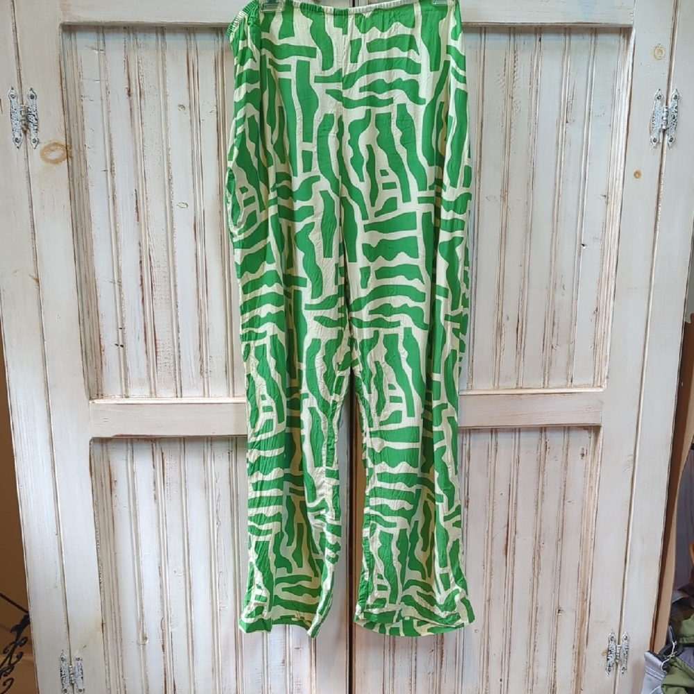 Faithful The Brand, Platenberg Green Print Pants. Size 8/L